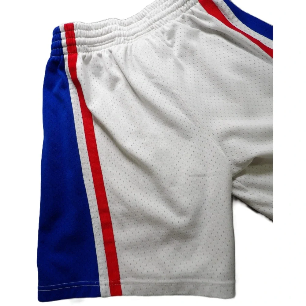 Mitchell & Ness 1996-97 Philadelphia 76ers Swingman Mesh Shorts Men Small White